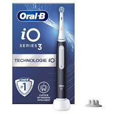 ORALB IO3S BLACK SPAZZOLINO ELETTRICO - Farmadott.it
