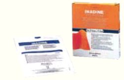 MEDICAZIONE NON ADERENTE ALLO IODIO-POVIDONE INADINE MISURA 9,5X9,5 10 PEZZI - Farmadott.it