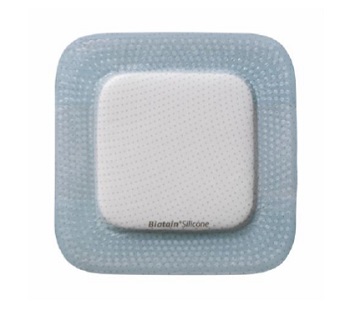 MEDICAZIONE BIATAIN IN SCHIUMA DI POLIURETANO CON BORDO ADESIVO IN SILICONE PER SACRO 15X19 CM 5 PEZZI - Farmadott.it